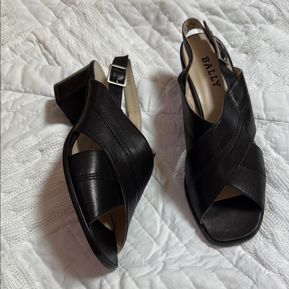 Bally Black Leather Sandals with Crisscross Straps size 39 1/2